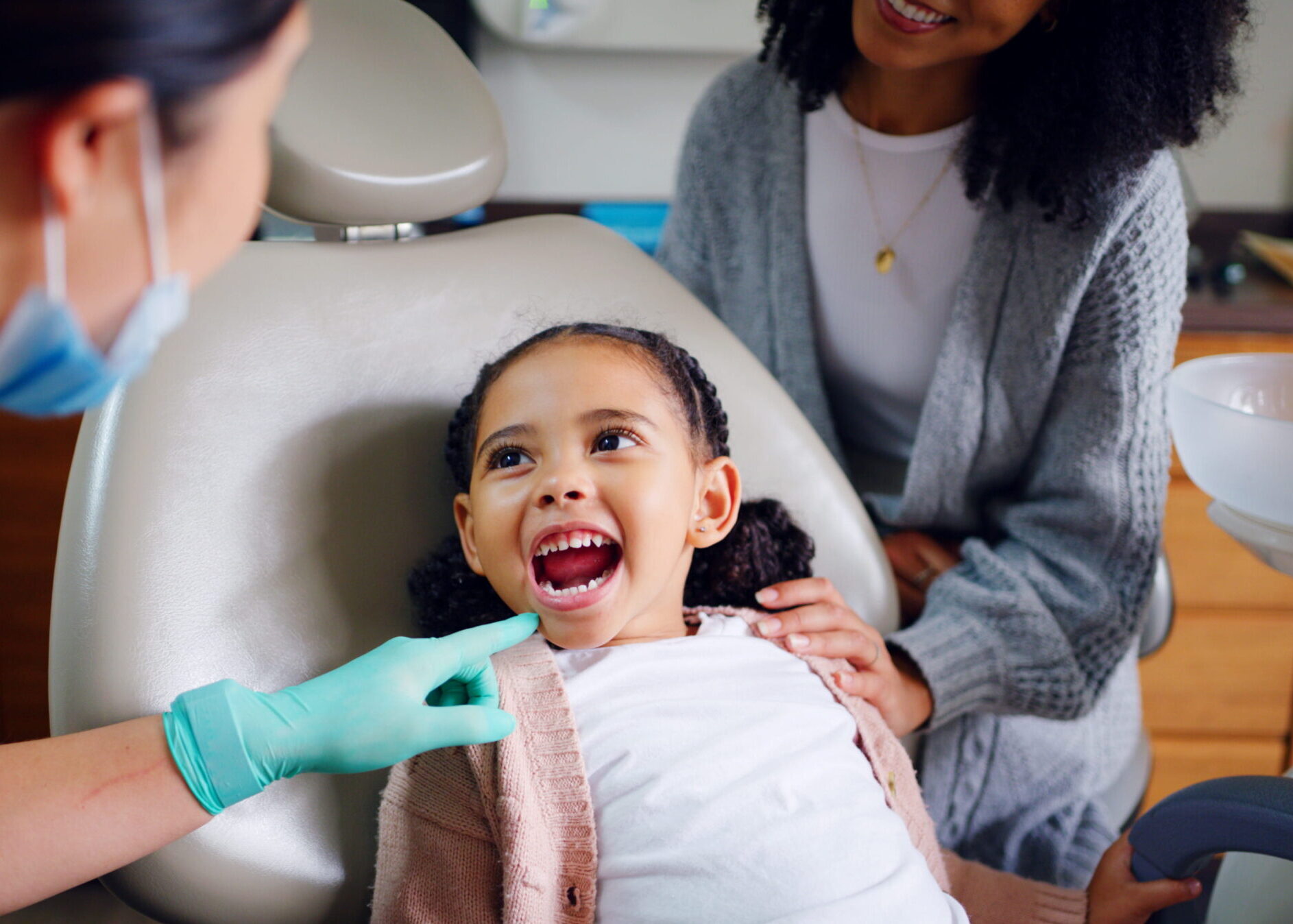 Pediatric dental extraction in Alexandria, VA